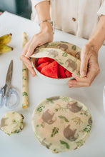 Load image into Gallery viewer, Superbee: Wrap Roll (NEW)