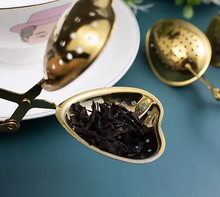 Load image into Gallery viewer, Petale Tea: Gold Tea Infusers