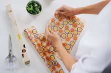 Load image into Gallery viewer, Superbee: Wrap Roll (NEW)