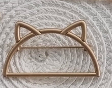 Load image into Gallery viewer, Livconsciously: Cat Brooch