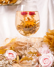 Load image into Gallery viewer, Petale Tea:  Paris Rendezvous (Blooming Tea - Tea Rose)
