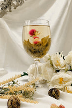 Load image into Gallery viewer, Petale Tea:  Strawberry Perfect (Blooming Tea - Strawberry Rose NEW)
