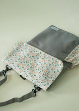 Load image into Gallery viewer, Mori: Utility 4-Way Washable Bag (V1: 14 Inch Size)