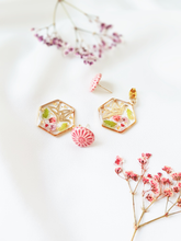 Load image into Gallery viewer, The Clay Day: Florin Earrings
