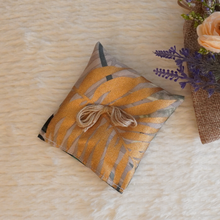 Load image into Gallery viewer, Souf: Lavender Pockets