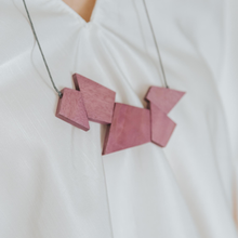Load image into Gallery viewer, WoonHung: Oblong Adjustable Necklace