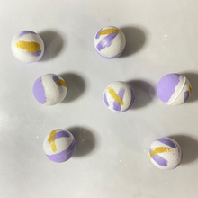 Load image into Gallery viewer, Livconsciously: Bath Bomb - Mint Lavender
